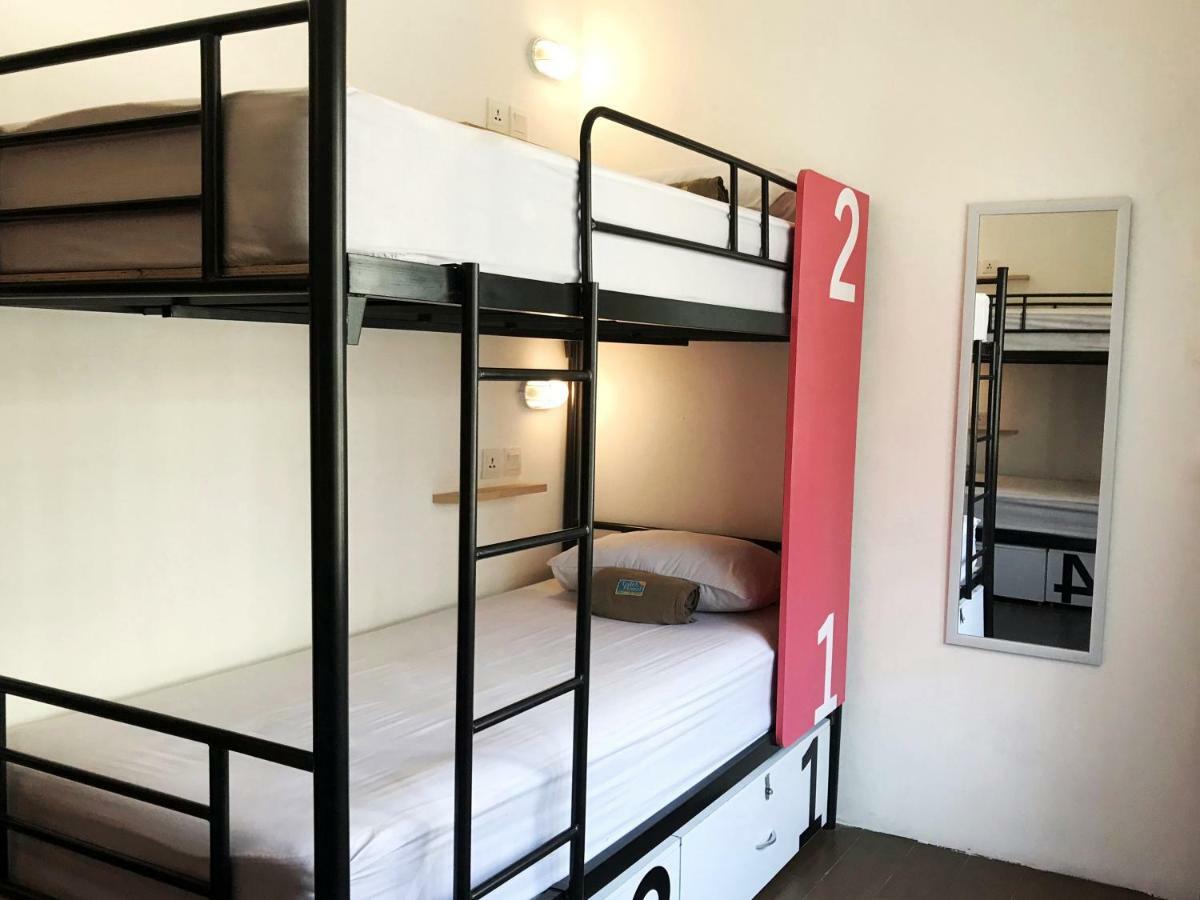 Teduh Hostel Kota Tua Jakarta Hostel Beds photo
